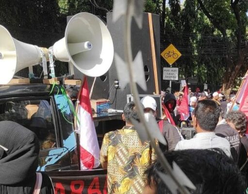 Aksi Unjuk Rasa di Depan MK Polisi Kerahkan 3.643 Personel untuk Pengamanan