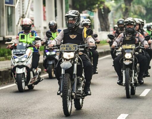 Kapolres Metro Jakarta Timur Pimpin Langsung Patroli Bermotor Ciptakan Kamtibmas Aman Kondusif