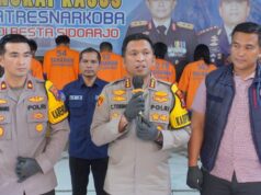 Pasutri Diduga Pengedar Narkoba diamankan Polresta Sidoarjo, Bukti Sabu 137,57 gram Disita