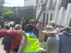 Polresta Bukittinggi Terjunkan Personil untuk Bantu Proses Evakuasi Korban Bencana Alam