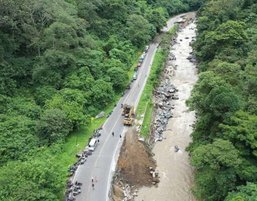 Kementerian PUPR Kerahkan Alat Berat Bantu Penanganan Bencana Banjir di Sumbar