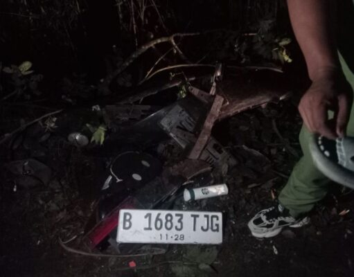 Empat Orang Meninggal Dunia dalam Kecelakaan Tunggal Fortuner Masuk Jurang di Bromo