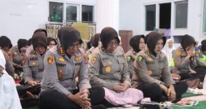 Tim SSDM Polri Gelar Kegiatan Trauma Healing untuk Korban Banjir Lahar Dingin Gn Marapi