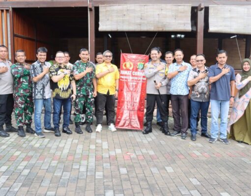 Rembug Warga, Kapolres Metro Depok Kunjungi Warga RW 11 Leuwinanggung Tapos Depok