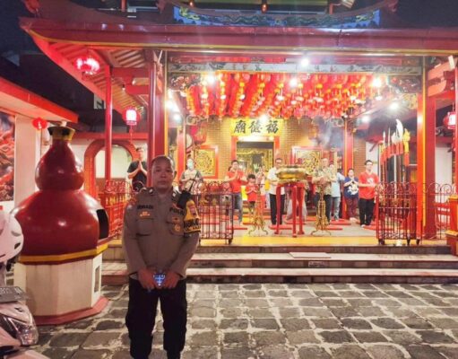 Polsek Sidomukti Pengamanan Sembahyangan Hari Raya Tri Suci Waisak 2568 BE 2024