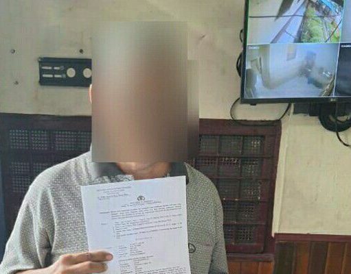 Pria Tua Diamankan di Polres Bitung, Tipu Warga Jual Emas Palsu