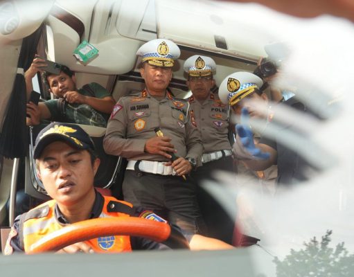 Gelar Ramp Check di Jawa Barat, Kakorlantas: Kami Ingin Membangun Bus Pariwisata yang Berkeselamatan
